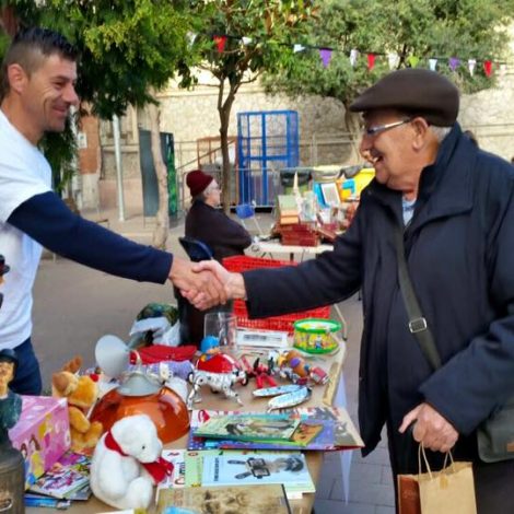 Molt contents del V mercat d’intercanvi