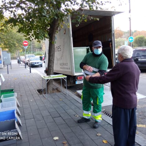 La Mini Deixalleria s’apropa a nous barris de Montcada.