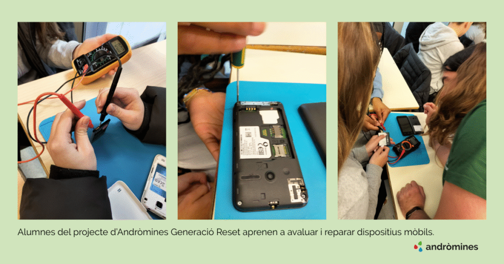 Alumnes dels talles de reparació de dispositius mòbils Generació Reset 
