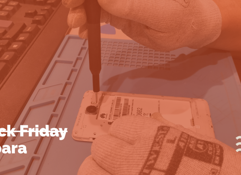 Persona técnica de Reparadís abriendo un móvil para cambiarle la batería, con el texto «Black Friday? Repara.», como alternativa al Black Friday